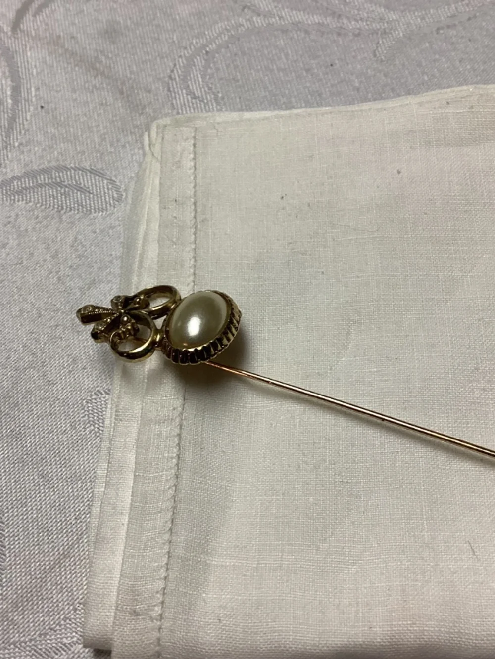 STICK PIN.  BROOCH. LOT HAT PIN. UNIQUE 3 TOTAL